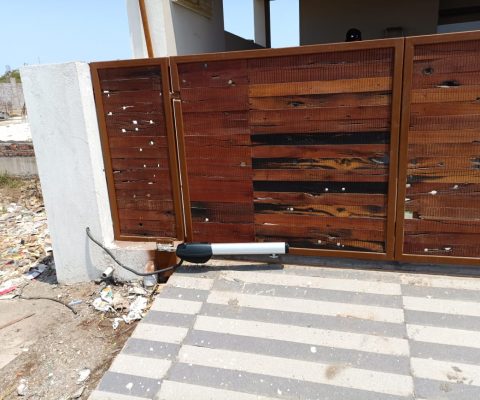Automatic Folding Gate
